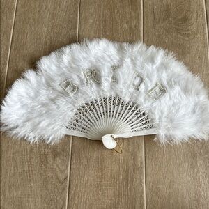 White Feather Bride Fan